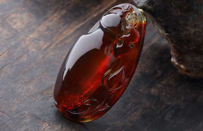 琥珀价格多少钱一克？